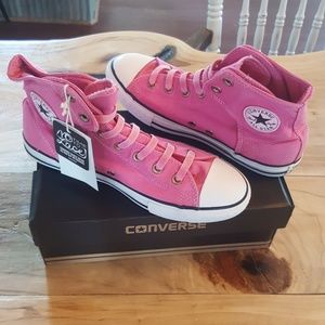 Hot pink Converse